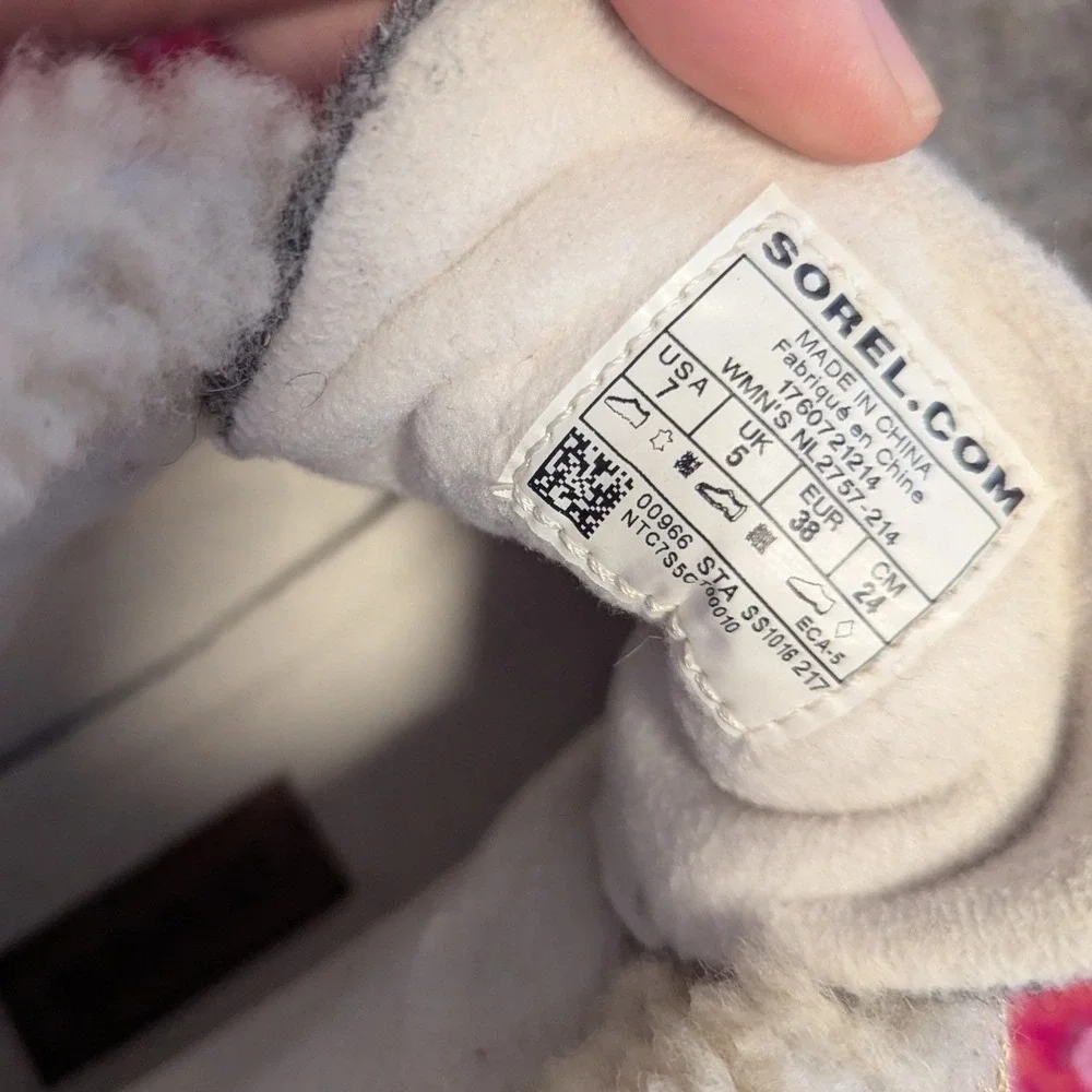 Sorel Sneakchic Alpine Boots Shearling Lace Up Ankle Fleece Wool Women's 7‎